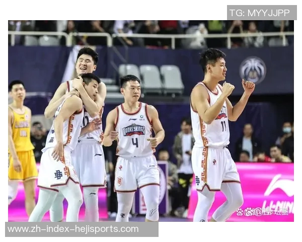 CBA激战辽宁队迎战广厦队双方全力争夺季后赛席位精彩对决不容错过